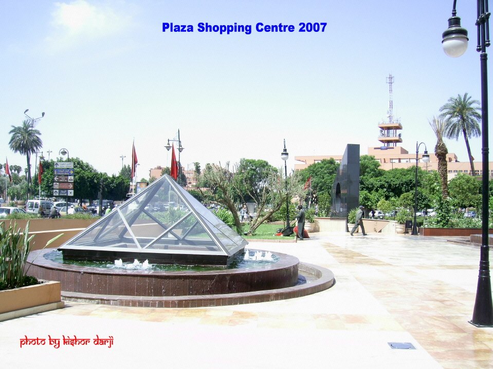 plazashopping01.jpg